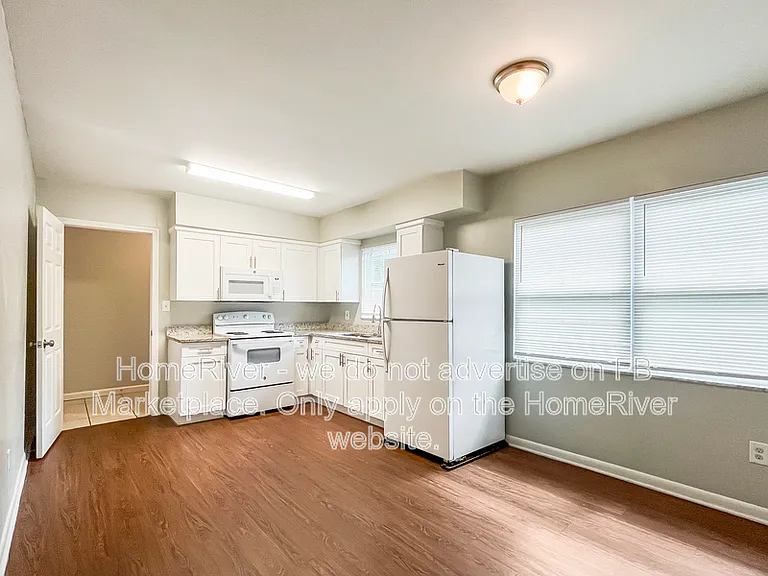 1903 W Spruce St — Photo 10