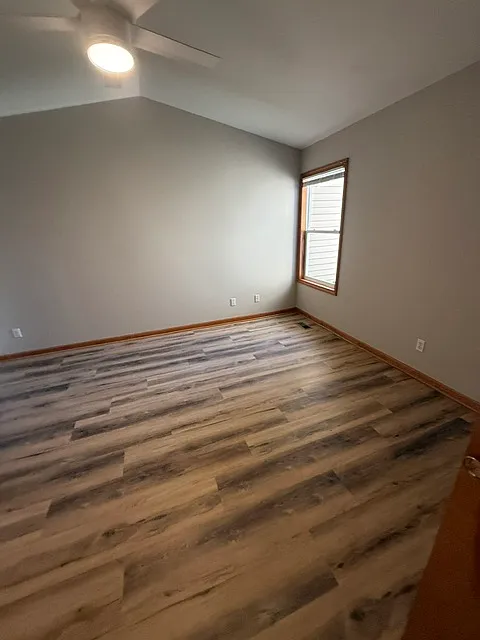2 bed, 1050 sqft, $1,650 — Photo 2