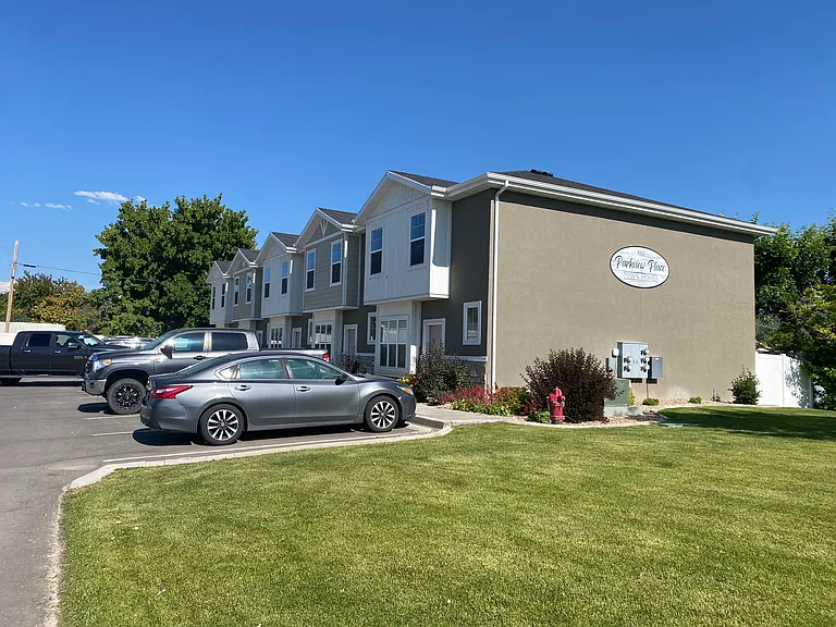460 N Main St — Photo 11
