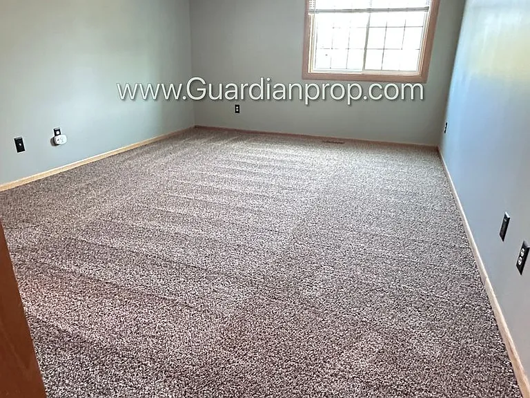 12802 Echo Ln — Photo 16