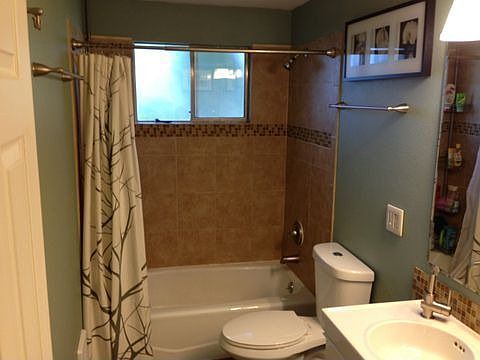 Main bath with Tile