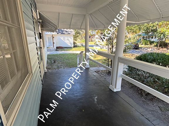 3rd image of 1655 McKinnon Dr