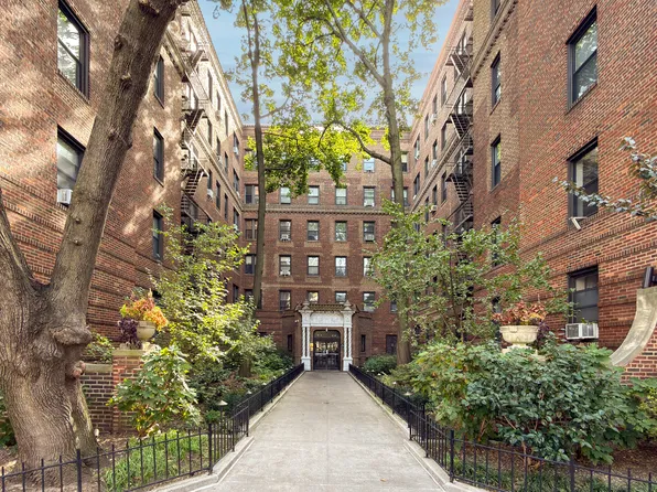 83-10 35th Avenue image 18 of 18