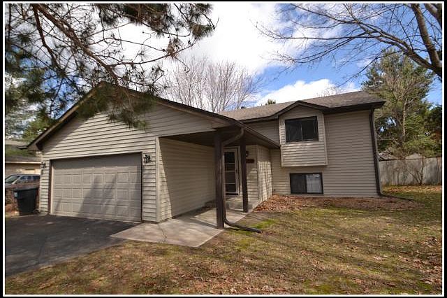1st image of 26025 Glen Oak Dr