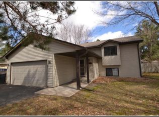 26025 Glen Oak Dr, Wyoming, MN 55092