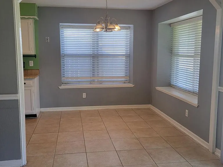 18606 Bridoon Dr — Photo 5