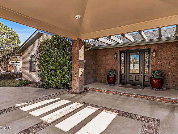 5th image of 824 Agua Caliente Dr