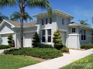 1205 Lyndhurst Greens Dr, Sun City Center, FL 33573