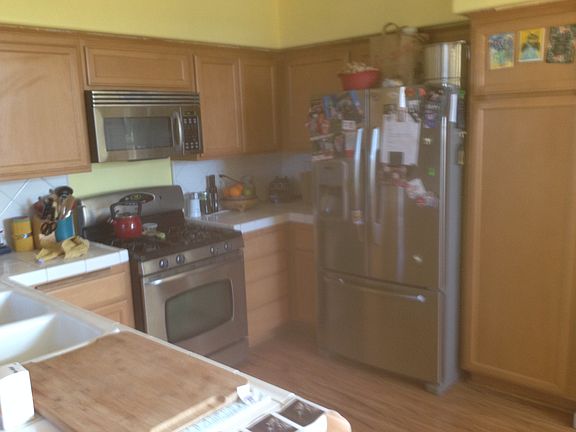 2nd image of 610 Sunrise Drive #4