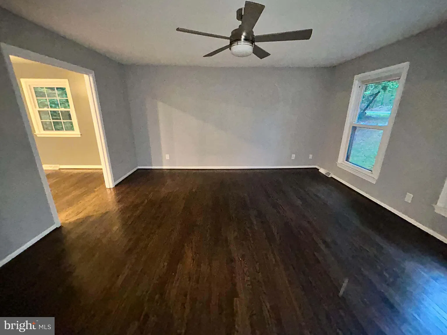 3 bed, 2.0 bath, 1372 sqft, $2,200 — Photo 4