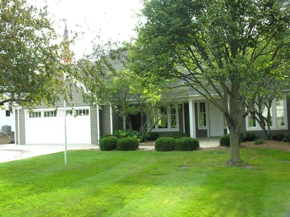 202 Harmony Dr, Saint Ansgar, IA 50472