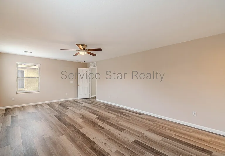 9425 W Wilshire Ave — Photo 25