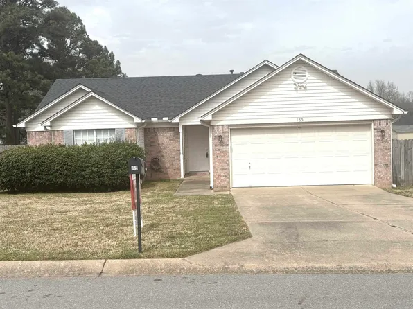 165 Rolling Oaks Dr, Maumelle, AR 72113