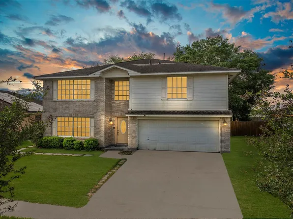 9214 Carmalee St, Houston, TX 77075