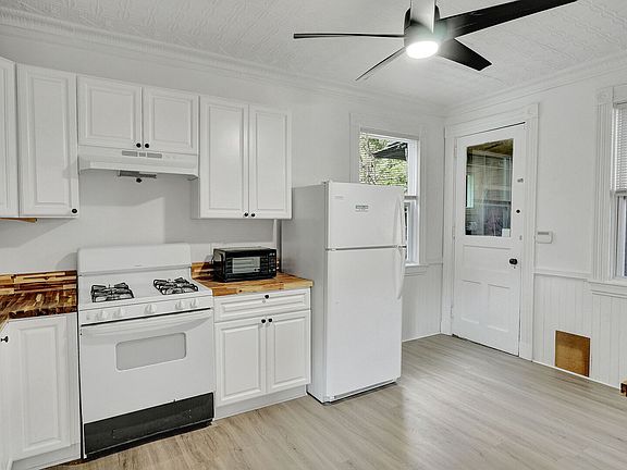 5th image of 407 Alexander St