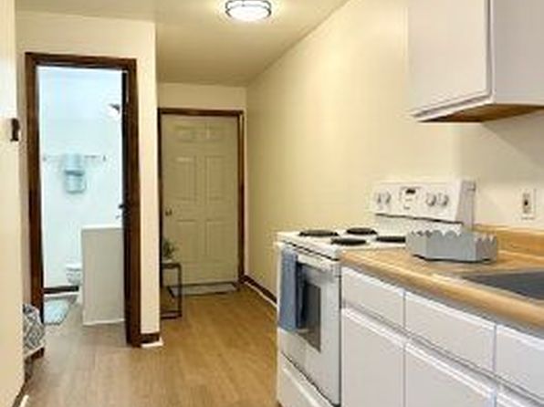 54 Pine St APT 1L