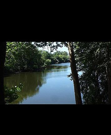 4th image of 1617 Rainbow Bend Blvd
