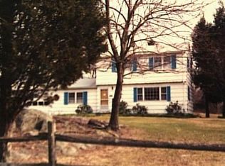 45 Hundred Acres Rd, Newtown, CT 06470