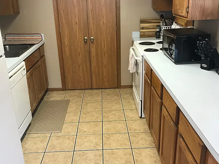 2852 W Wildwood Dr — Photo 9