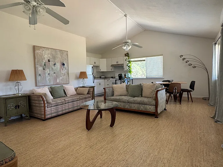 13717 Witt Ln — Photo 3