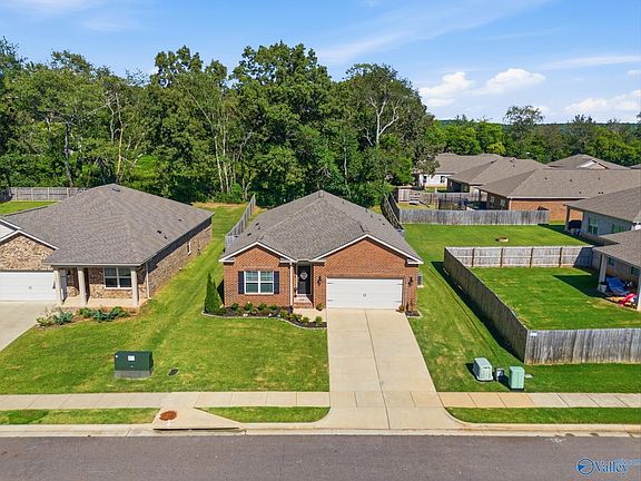 2nd image of 105 Branton Ct