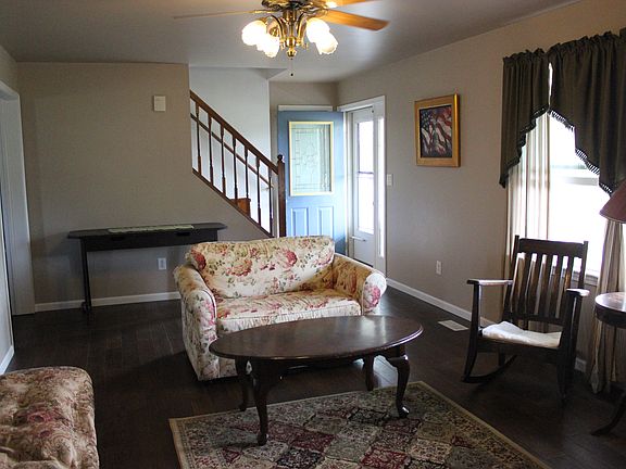 3rd image of 13725 Meadowdale Dr
