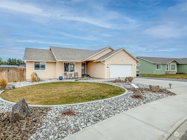 1297 Canyon Court, East Wenatchee, WA 98802