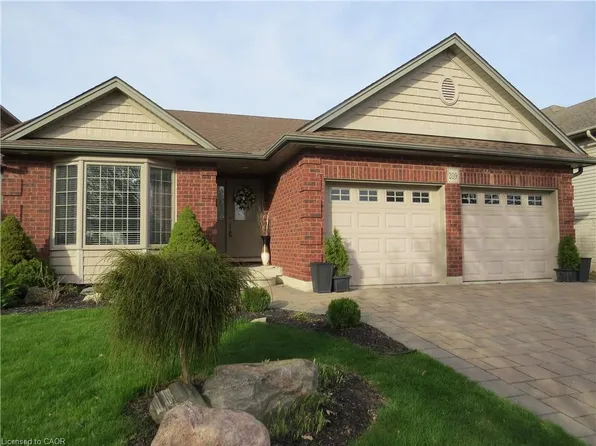 209 Kingfisher Ave, Woodstock, ON N4T 0B3