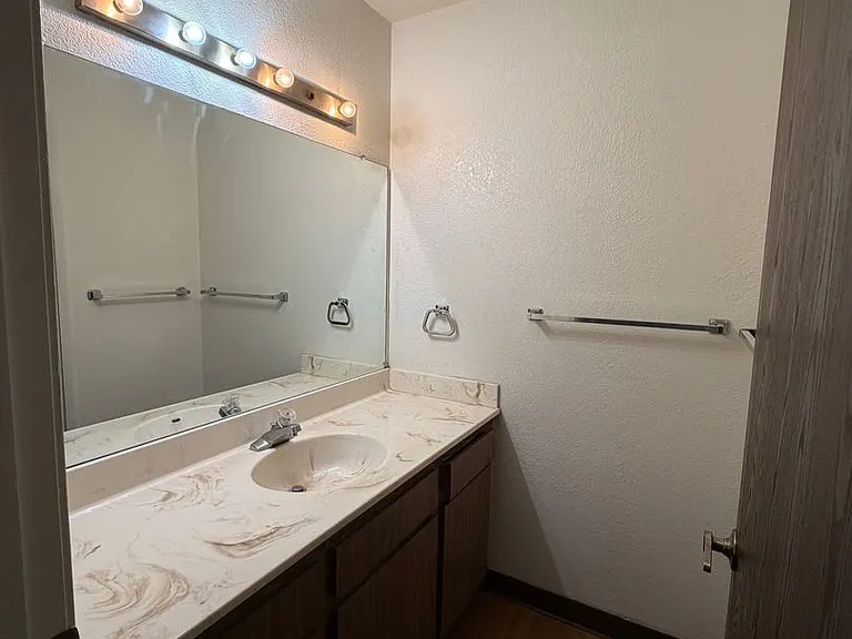 1439 Ski Run Blvd #D-2 — Photo 10