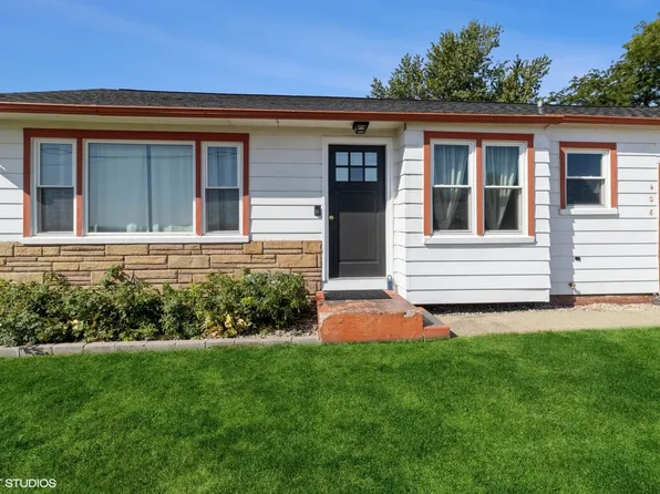 408 Center Ave S, Mitchellville, IA 50169