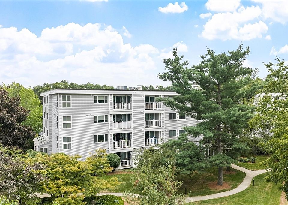 1st image of 255 North Rd Unit 187