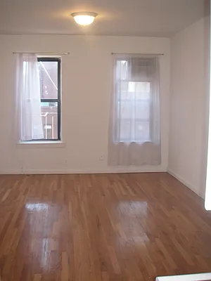 Rented by Sky Management | media 28