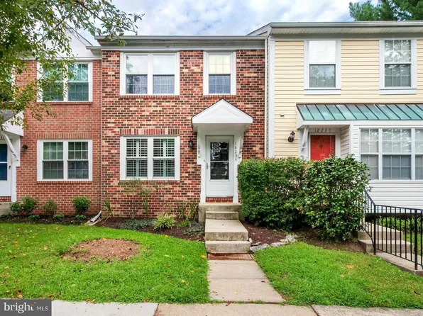 18239 Fox Chase Cir, Olney, MD 20832