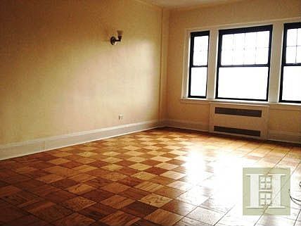 2nd image of 95 Christopher St APT 5D