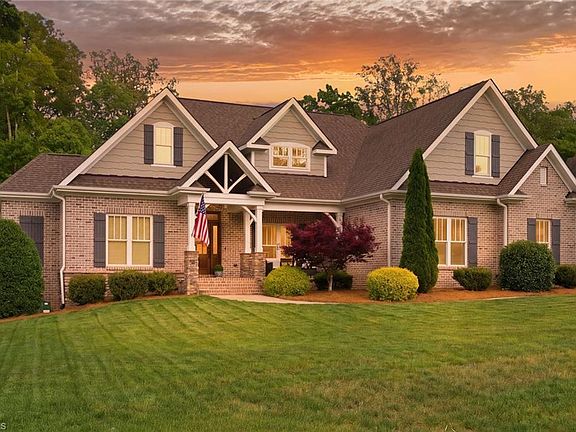 2nd image of 639 Lissara Lodge Dr