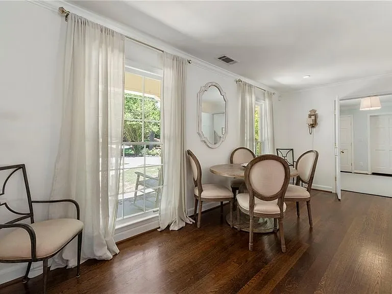 4770 Chatworth Ct — Photo 10
