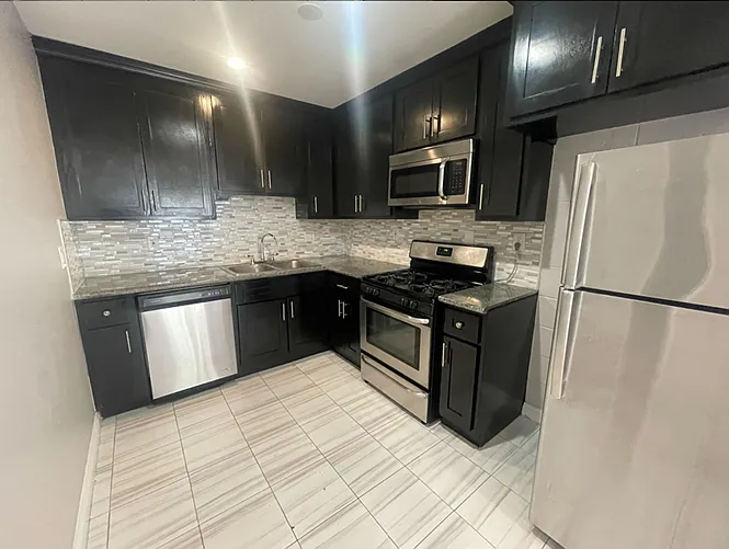 1 bed, 650 sqft, $1,750 — Photo 1