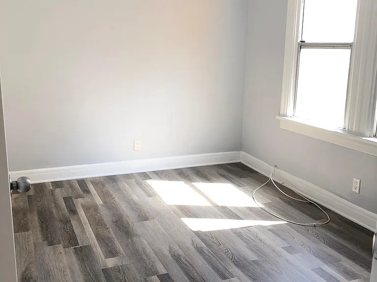 5081 Pickford St — Photo 2