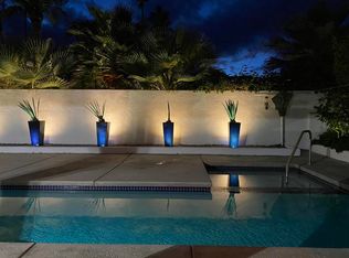 729 N Plaza Amigo, Palm Springs, CA 92262