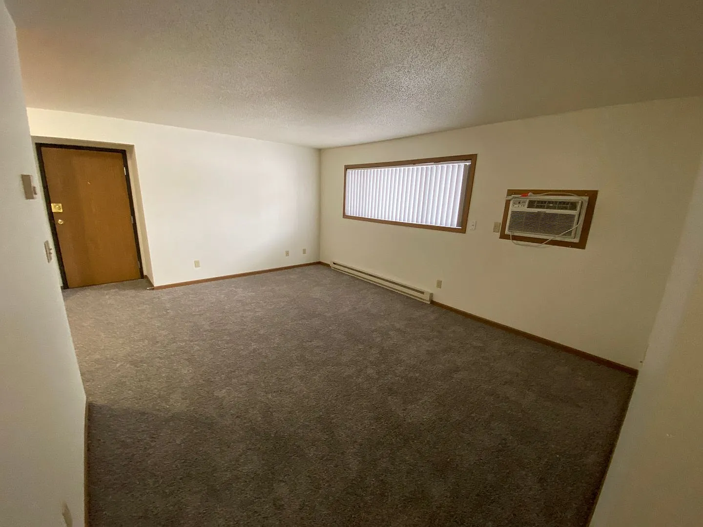 Dundee Apartments — Photo 4