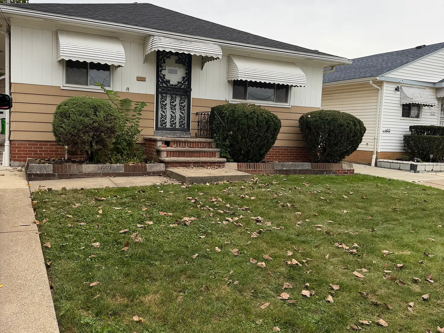3 bed, 1100 sqft, $1,550 — Photo 1
