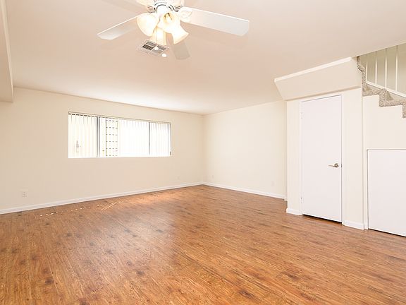 3rd image of 2250 N Niagara St APT 107