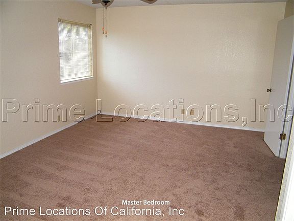 5th image of 1577 E Colonial Pkwy