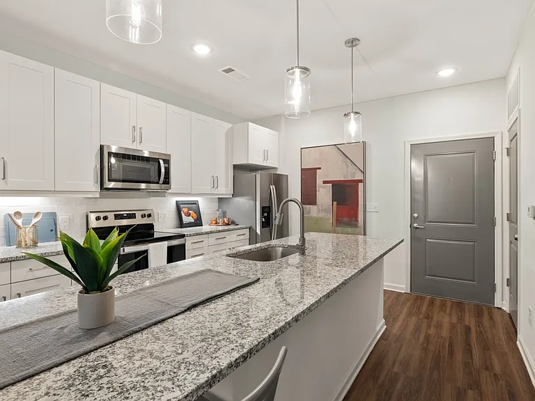 Duluth Model Kitchen