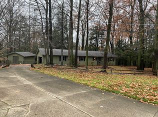 3885 Rolling Acres Dr, Fremont, MI 49412
