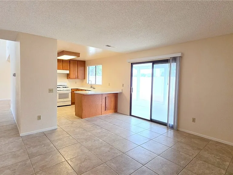 29677 Gifhorn Ct — Photo 8