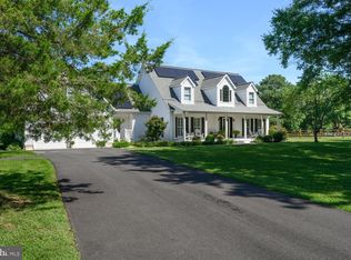 201 Mallard Dr, Stevensville, MD 21666