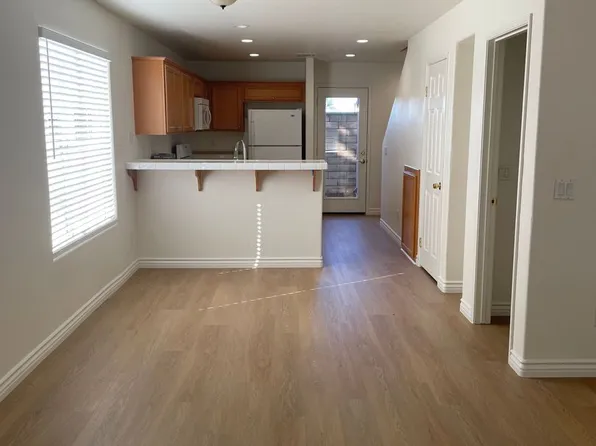 312 Dove Ln, Lompoc, CA 93436