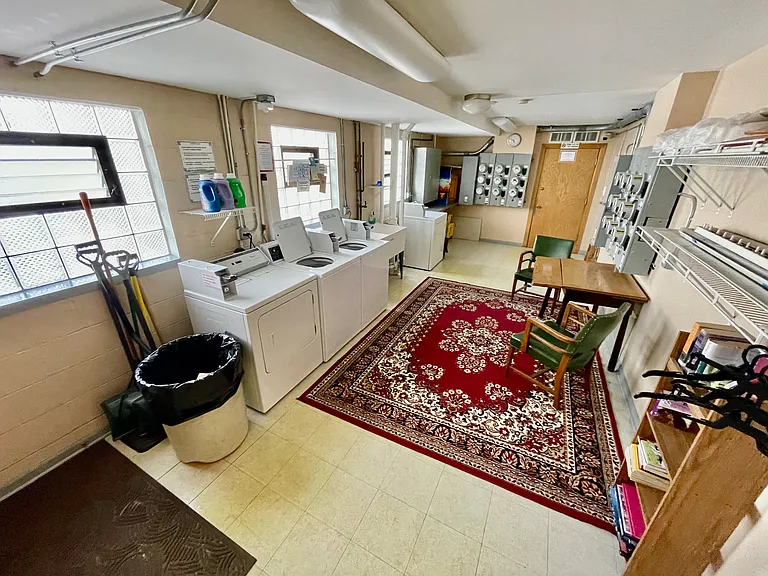 5448 W Higgins Ave #3 — Photo 13