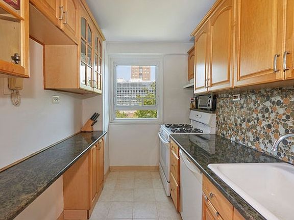 5th image of 230 Jay St APT 8G